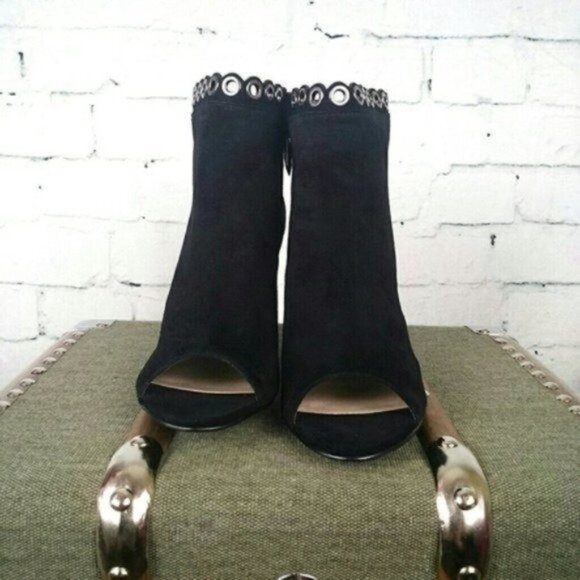 Fergie Jackie Suede, Peep Toe Eyelet Boots Black - Picture 2 of 5